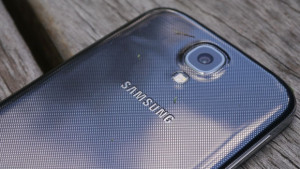 Samsung-Galaxy-S4-Branding