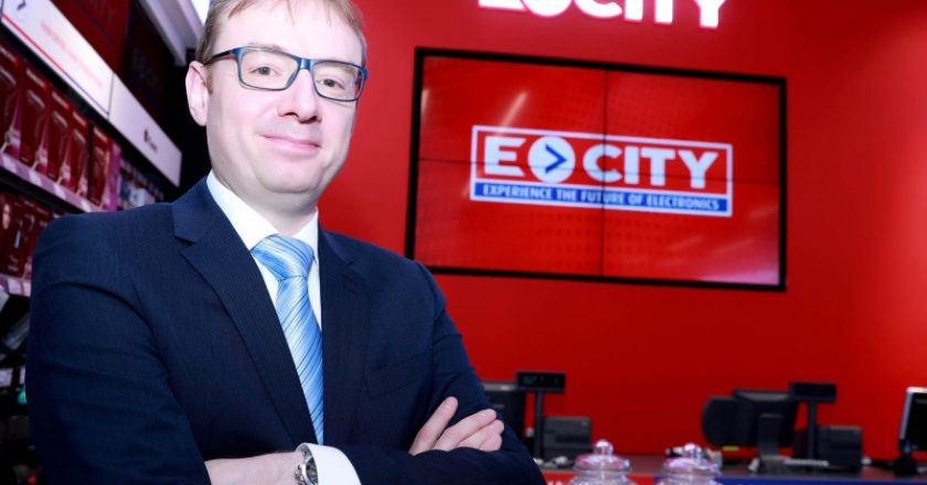 Dirk Raemdonck, E-City