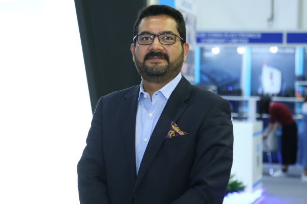 Khwaja Saifuddin, Western Digital