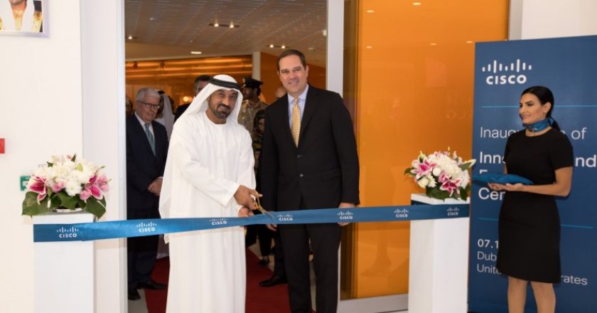 H.H. Sheikh Ahmed bin Saeed Al Maktoum and Cisco CEO Chuck Robbins inaugrate the firm's Innovation and Experience Centre