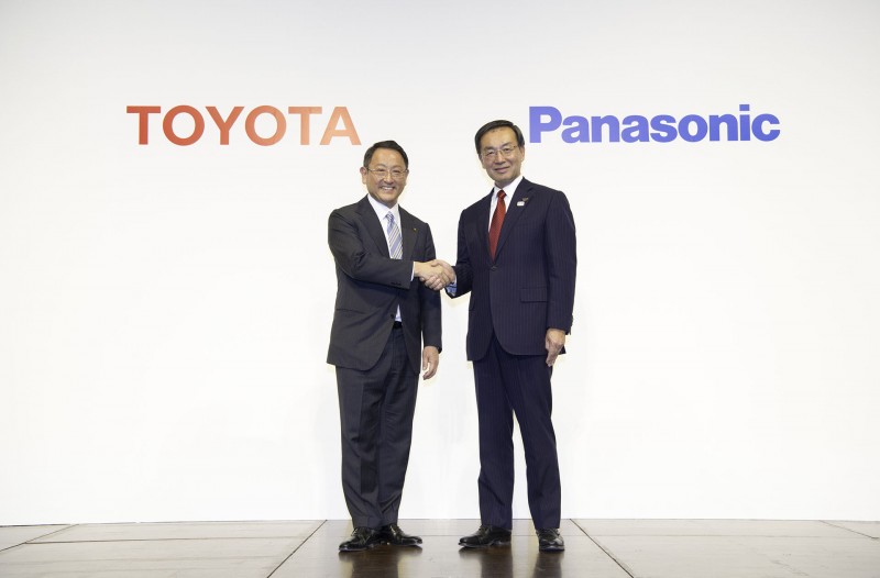 Toyota and Panasonic have announced an agreement to begin studying the feasibility of a joint automotive prismatic battery business.