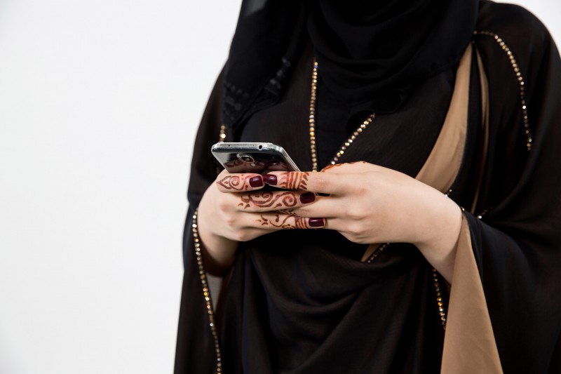 Arab woman mobile, Saudi telecom