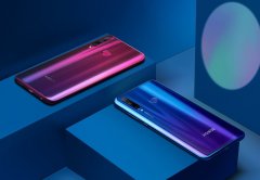 HONOR 10i, Phantom Red and Phantom Blue