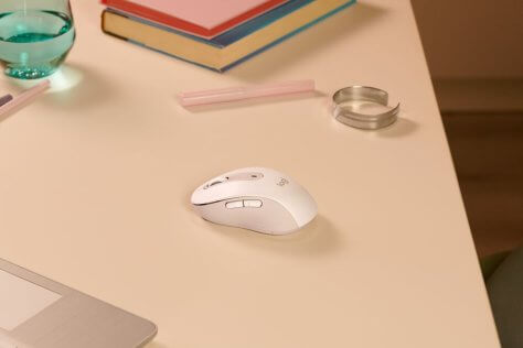 Logitech Signature M650 L Wireless Mouse Is Comfy, Smooth, Customizable,  Quiet 