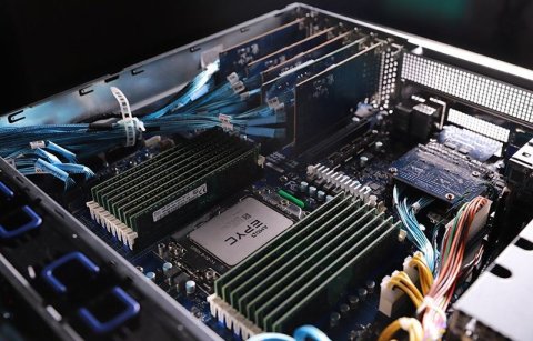 GIGABYTE R282-Z90 the dependable, versatile storage solution