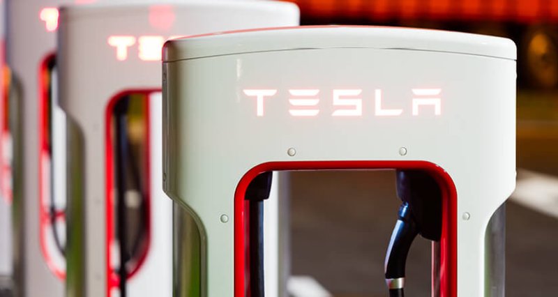 TESLA WEB