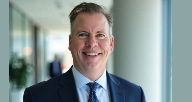 Dr. Tim Currie, Author and CEO of Nova, believes that in some cases it is a red herring to say remote workers are highly productive because they are doing task-orientated jobs late at night.